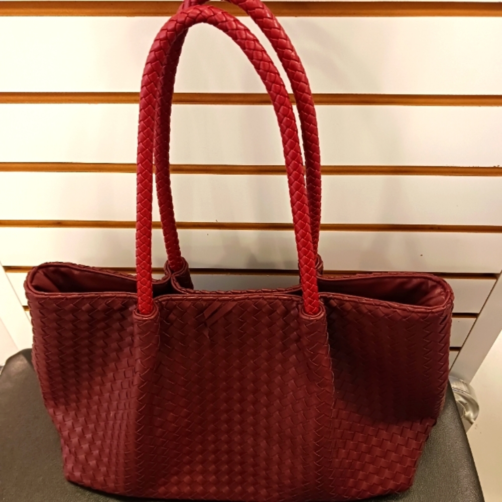 Lulu Dharma Napa Leather Tote Bag 👜🛍👑💄Burgandy,Fabulous Gift Giving.🎁🧣